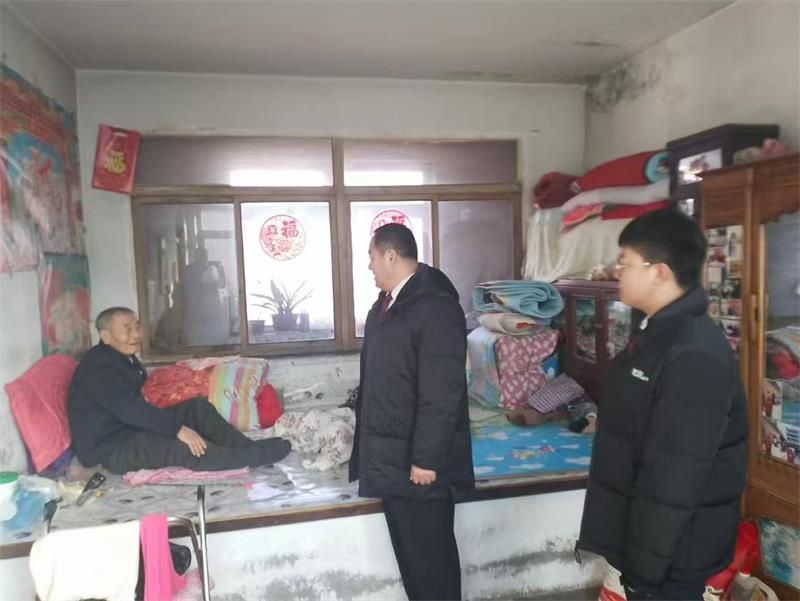 调兵山市人民检察院开展“送温暖、解民忧、增信心、促发展”主题实践活动